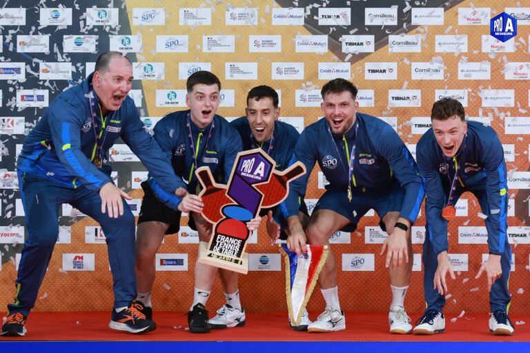 Le SPO Rouen reçoit son trophée de champion de France de Pro A