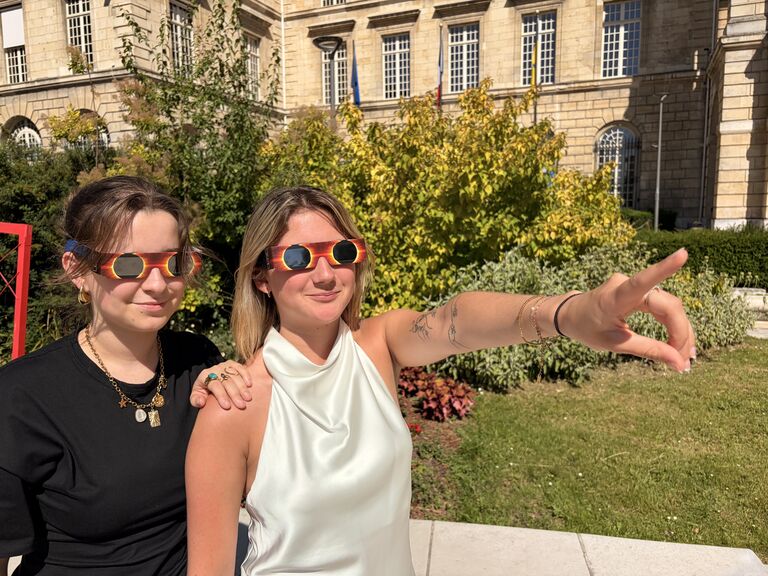 Pour profiter de l'éclipse, pensez à des lunettes certifiées