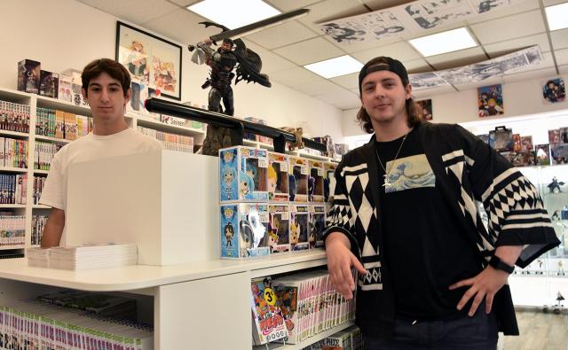 Jérémy Gabriel et Sofian de la boutique "Japan & Geek"