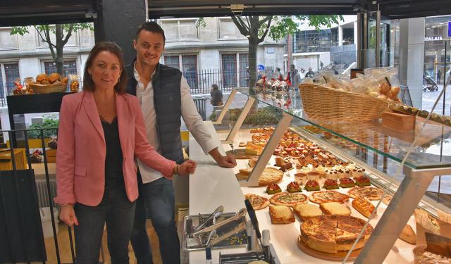 Julie et Tony Letournel dans leur boulangerie-pâtisserie