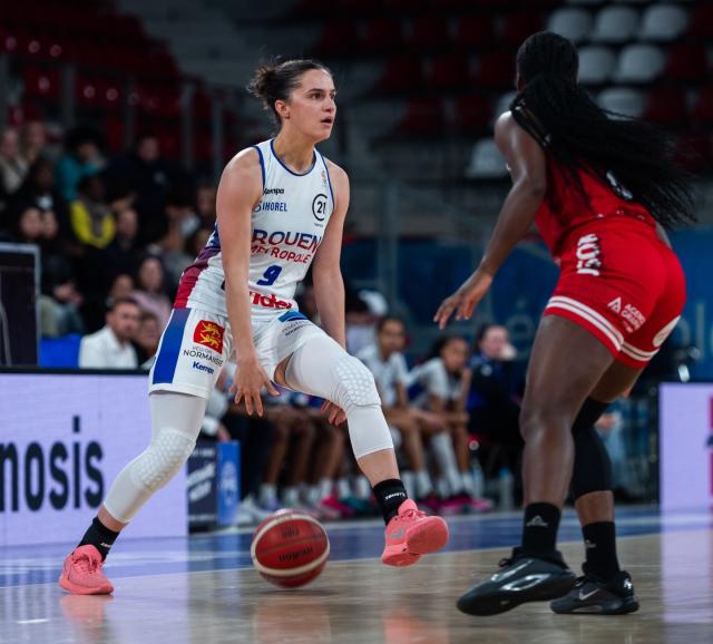 En quête d'un 5e succès cette saison pour s'éloigner de la zone rouge, les joueuses du Rouen Métropole Bihorel Basket accueillent une équipe néo-aquitaine à leur portée, ex aequo avec elles