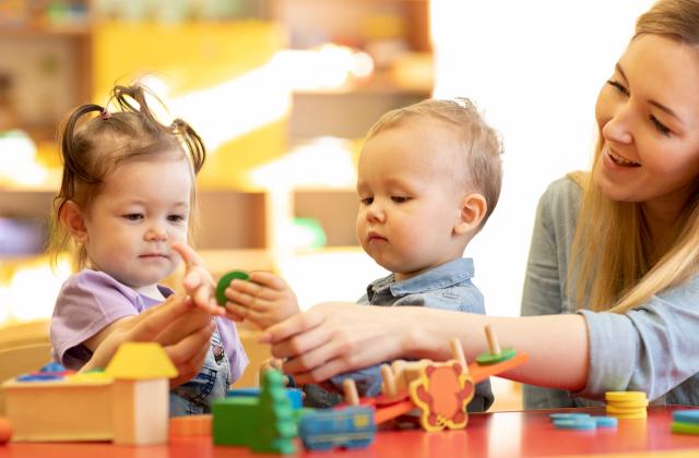 Les agents de la Ville mobilisés Générique Crèche