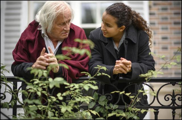 Les acteurs Niels Arestrup et Oulaya Amamra dans le film "Divertimento"