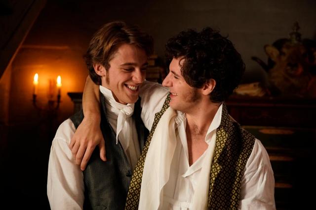 Benjamin Voisin et Vincent Lacoste dans "Illusions perdues"