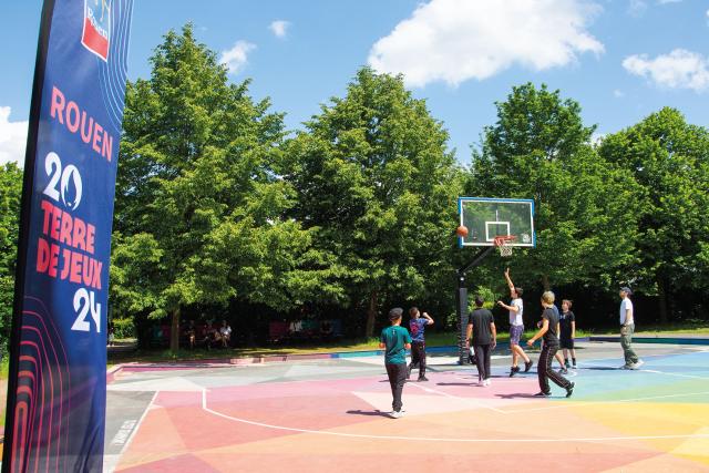 Une animation basket au parc Grammont