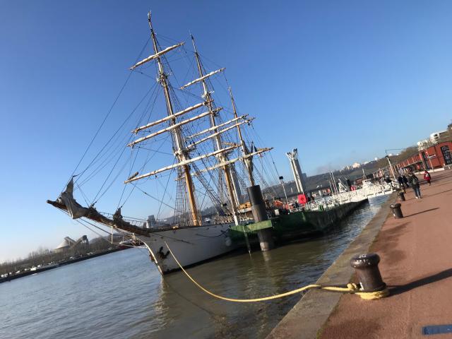 Le voilier le français, présent à Rouen jusqu'au 4 février 2022 Le voilier le français, présent à Rouen jusqu'au 4 février 2022