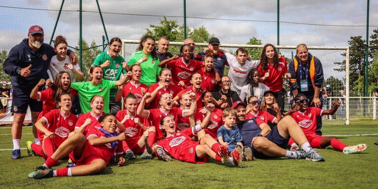 Le FCR féminin champion de R1F